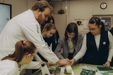 Фармацевтика без тайн: уникальный мастер-класс для учеников школы «Наукоград» МФЮА